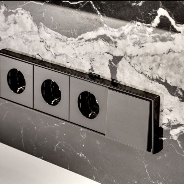 Screenshot from 2023-07-23 00-52-19 Switches & Sockets